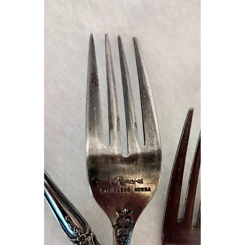 Rogers Stainless Korea Flatware Set Vintage Floral Pattern 14 Pieces Mixed